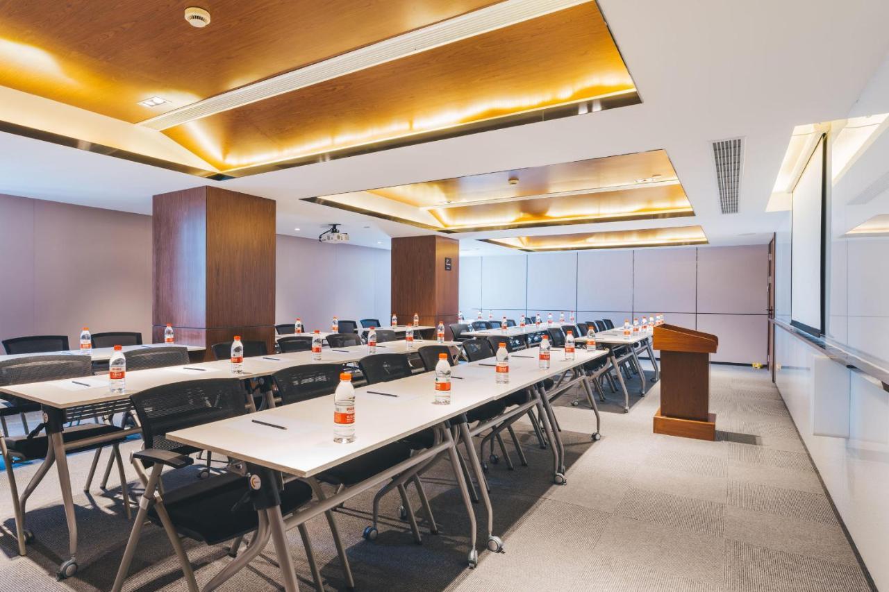 Khách sạn Atour New International Expo Center Longyang Road 4*