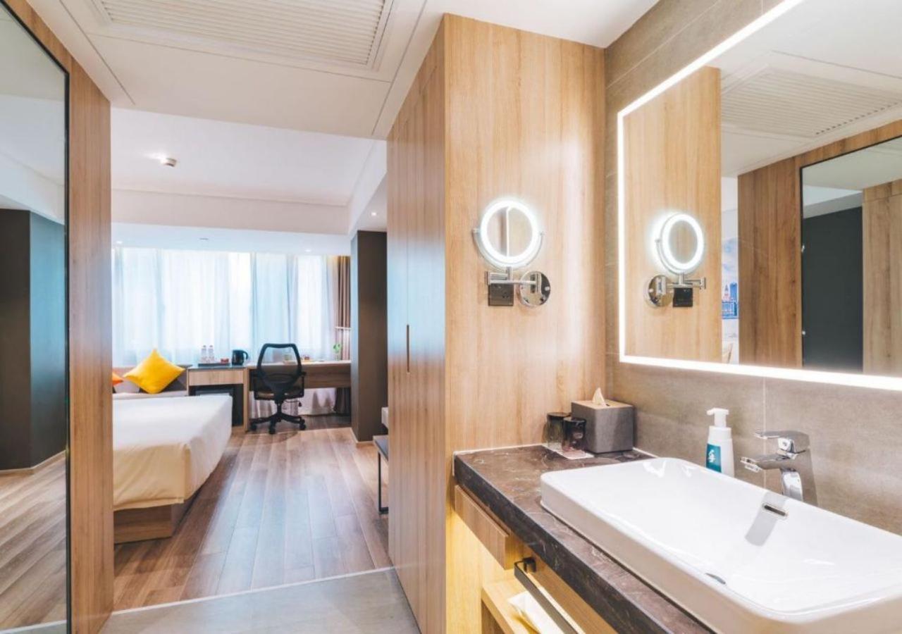Atour New International Expo Center Longyang Road Khách sạn 4*
